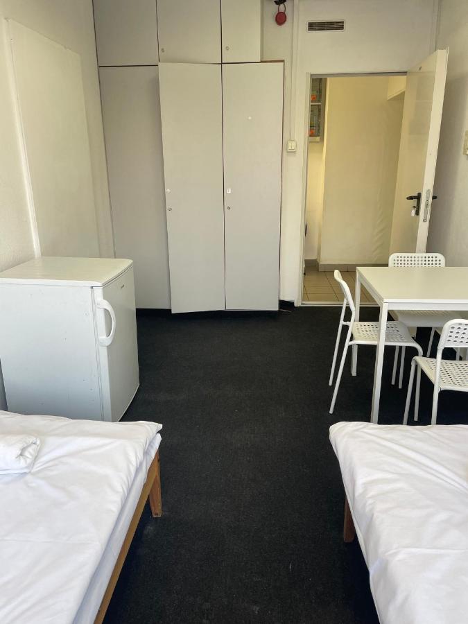 The College Group Hostel Βουδαπέστη Εξωτερικό φωτογραφία